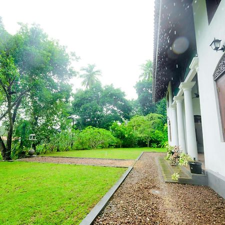 Hill House Villa - Two Bedroom 高尔 外观 照片