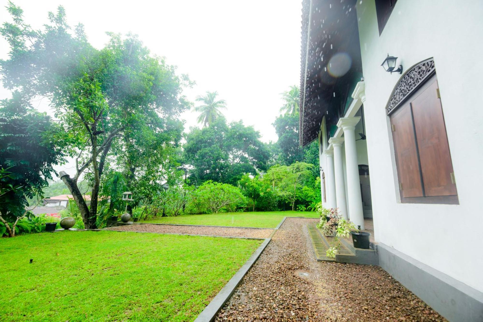 Hill House Villa - Two Bedroom 高尔 外观 照片