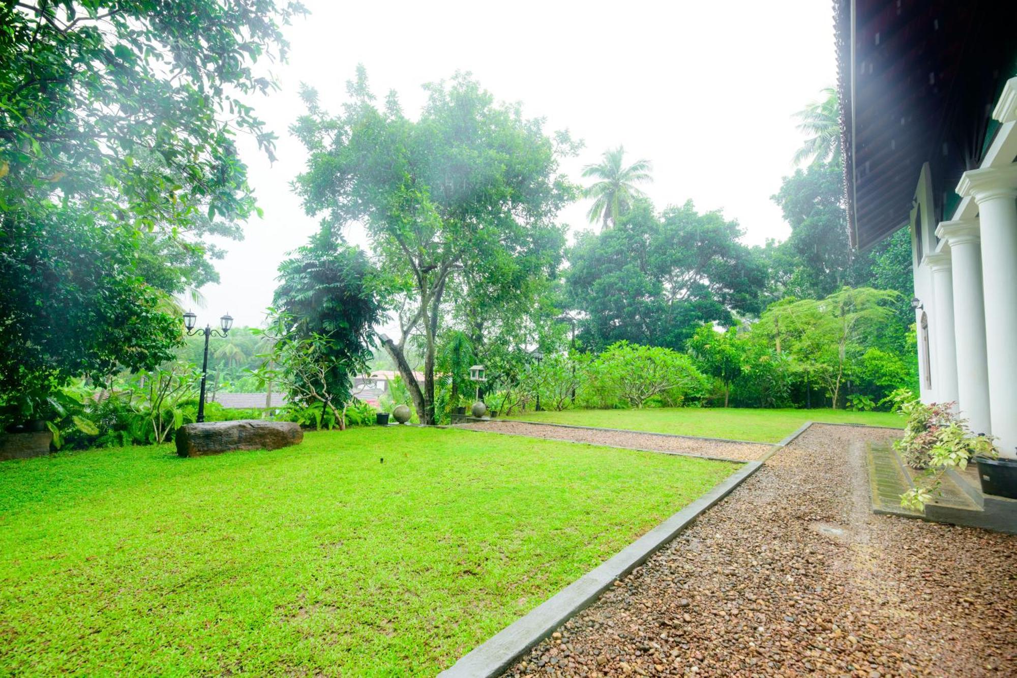Hill House Villa - Two Bedroom 高尔 外观 照片