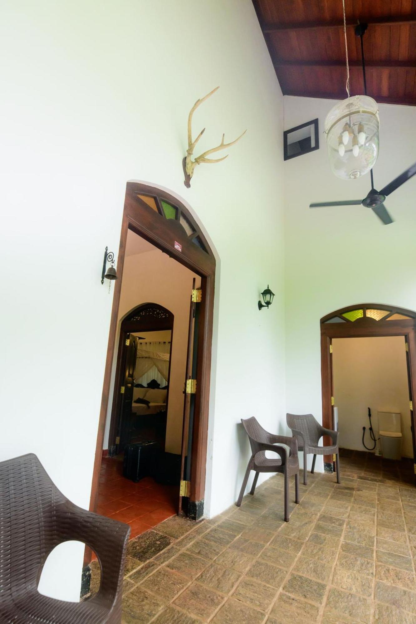 Hill House Villa - Two Bedroom 高尔 外观 照片