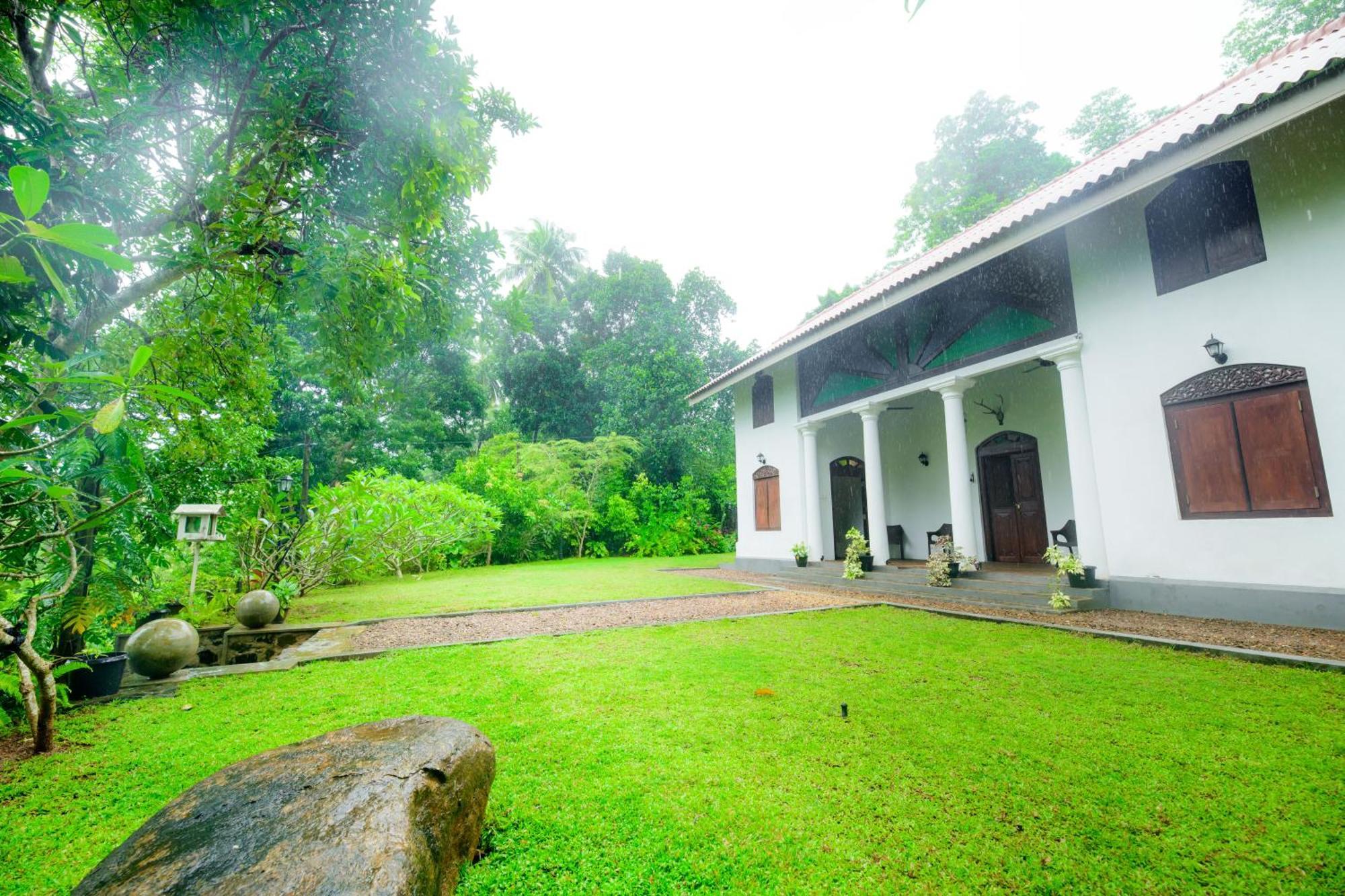 Hill House Villa - Two Bedroom 高尔 外观 照片