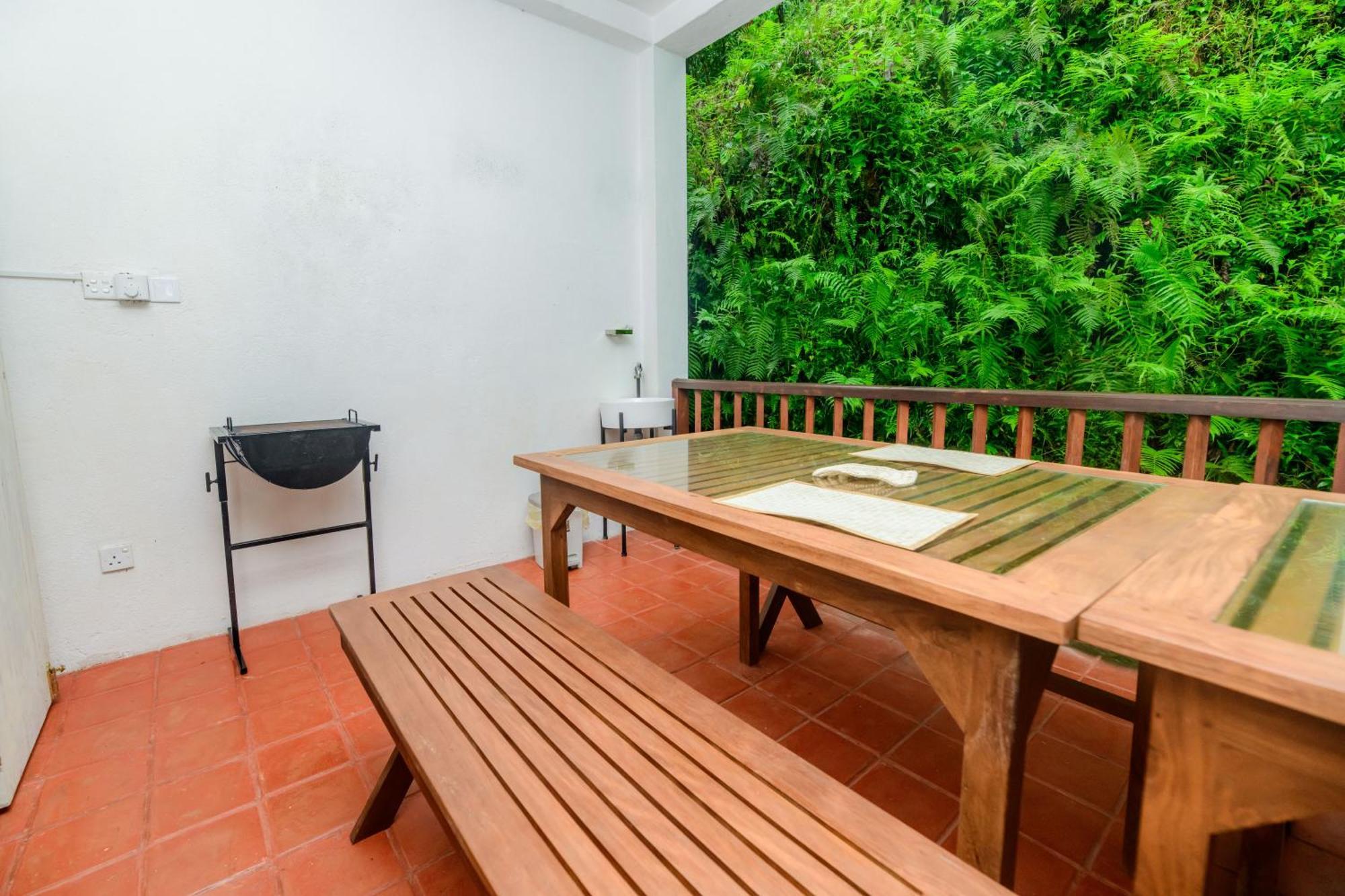 Hill House Villa - Two Bedroom 高尔 外观 照片